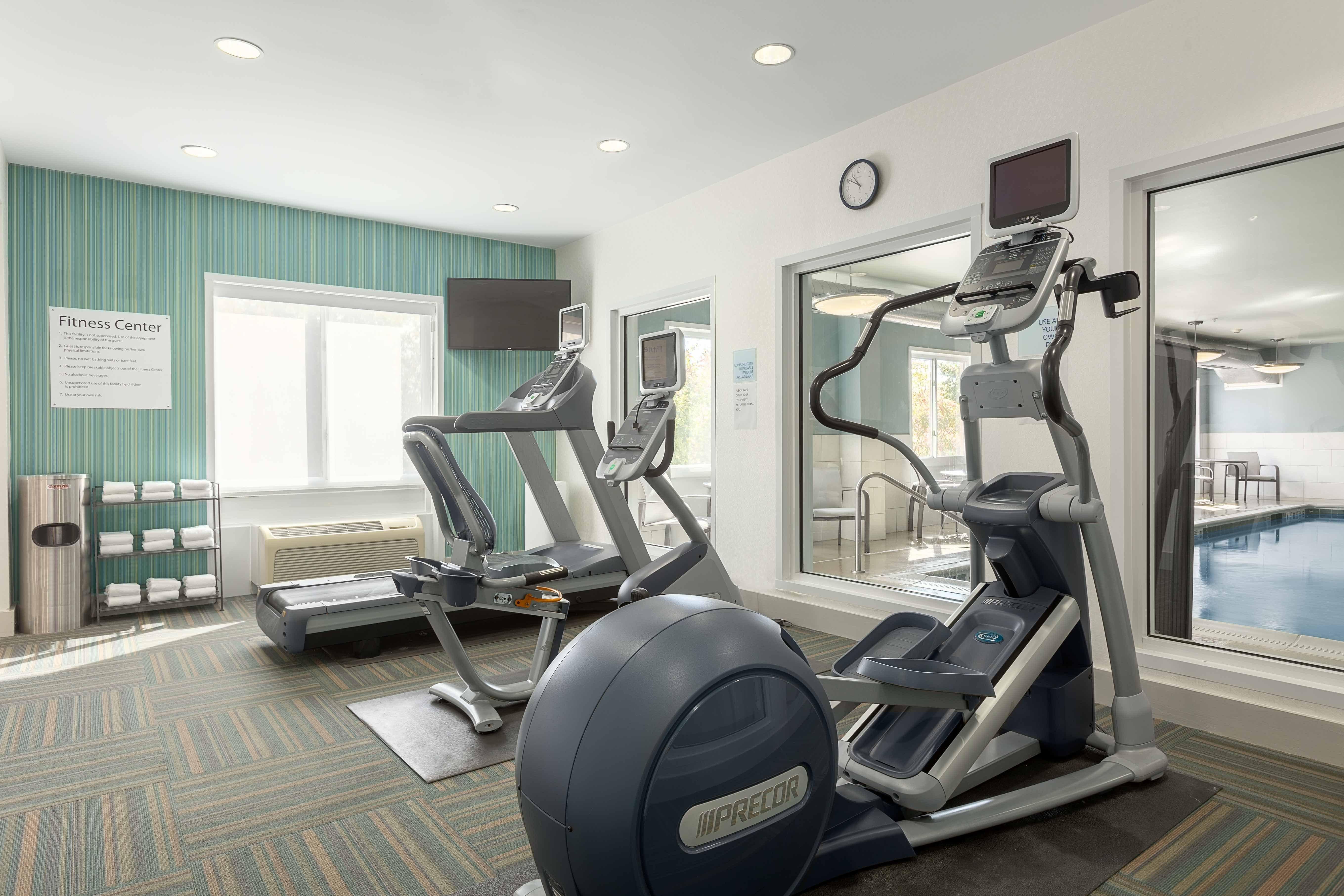 Holiday Inn Express Hotel & Suites Binghamton University-Vestal By Ihg Exterior photo