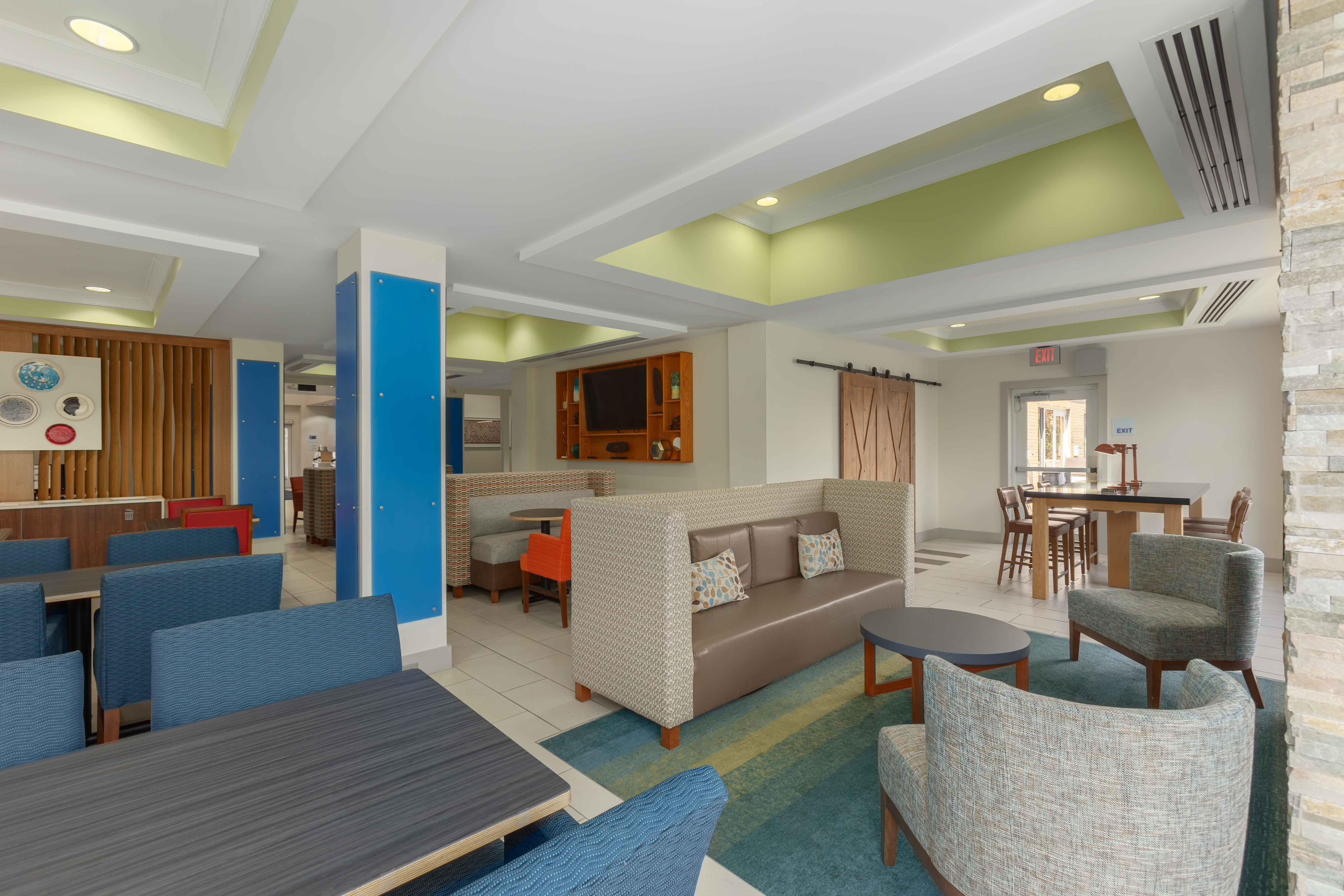 Holiday Inn Express Hotel & Suites Binghamton University-Vestal By Ihg Exterior photo